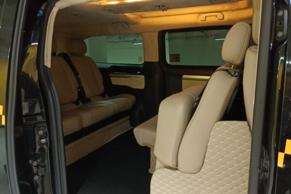 vip-taxi-03